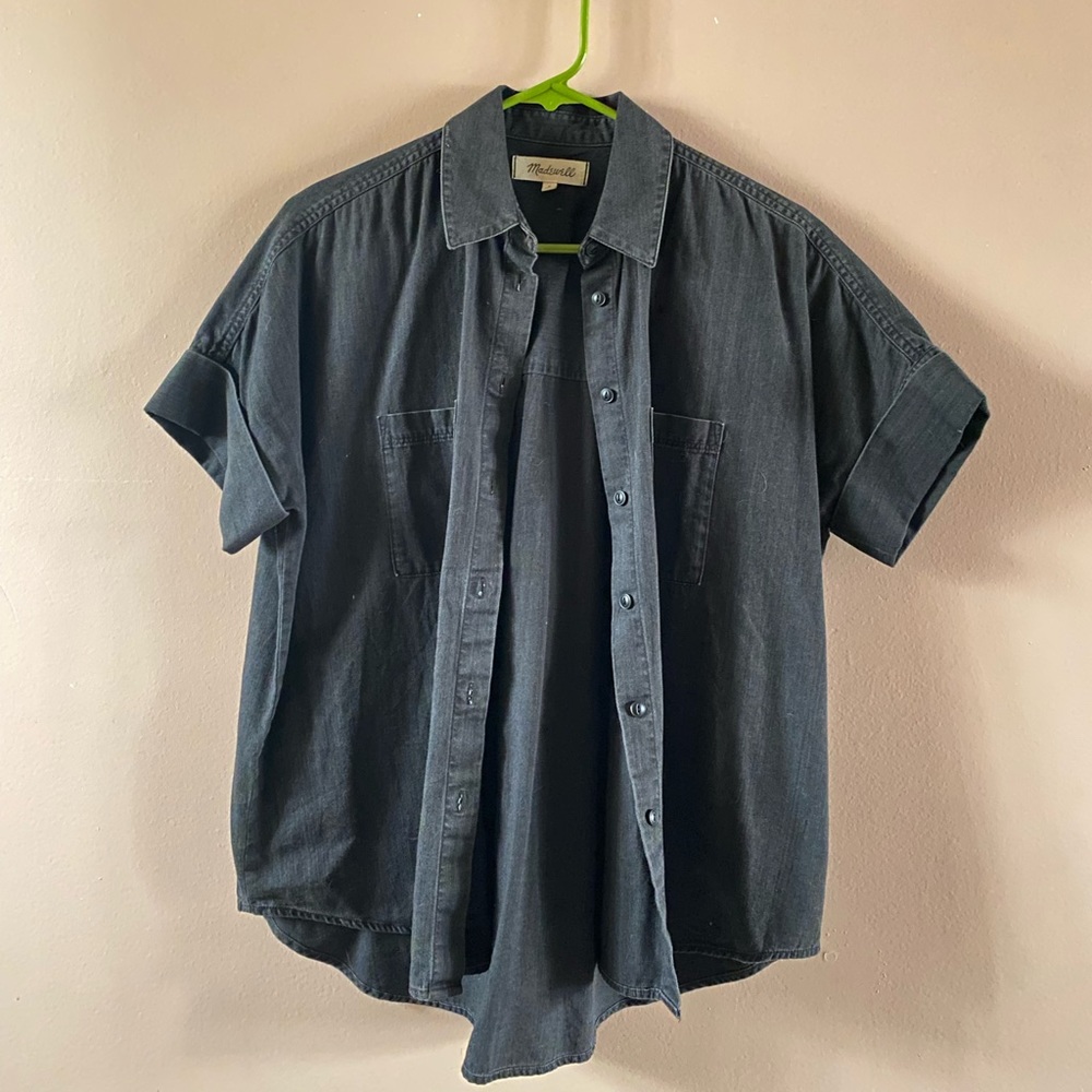 Boxy, rolled sleeve, denim, button up